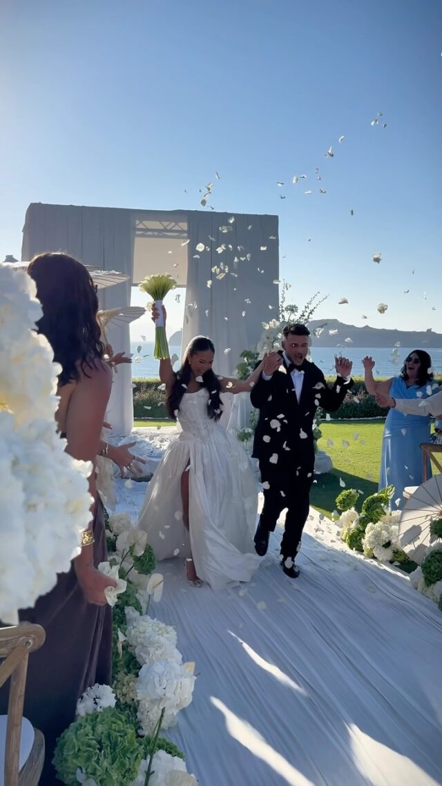 From moodboard to reality.
Nina & Adrian | 02.07.2025

🎥 Content Creator @thesocialbouquet.gr 

Bride @ninacanteven 
Venue @seaview_wedding_venue 
Flowers @enkipo_flower_creations 
Planning @oliveweddingscrete 
Photography @whiteonblackstudio 
Videography @chasourakis_visuals 
Bar @the_vw_mobile_bar 
DJ @dj_damos_panagiotis 
Stage @rakintzis.events 

#WeddingInspiration #RomanticWeddings #SeasideWeddings #LuxuryWeddings #WeddingFlowers #FloralDesign #DreamyBlooms #ElegantFlorals #BridalBouquet #CeremonyDecor #WeddingArch #VenueWithAView #SeasideCeremony #GreekWedding #SeaviewWeddingVenue #SeaviewWeddingVenueChania #SeaviewVenueCrete #SeaviewVenueChania #TopFloristsCrete #TopFloristsGreece #TopFloristsChania #LuxuryFloralDesign #WeddingFloristCrete #WeddingFloristGreece #ElegantWeddingFlowers #BespokeFloralDesign
